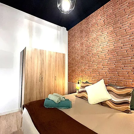 Apartmento Opalo * セビリア